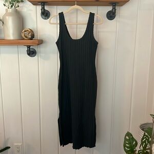 Fitted 🖤midi🖤 ae dress